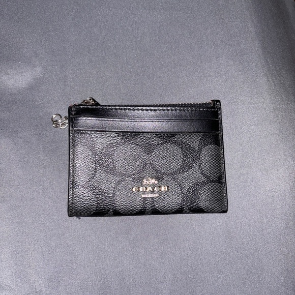 Like New Coach Wallet - Picture 2 of 7